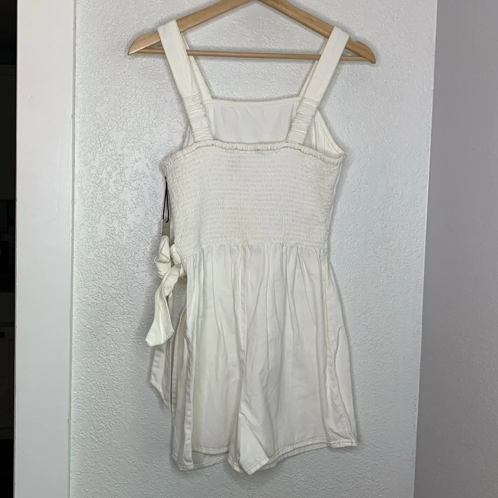 New Sincerely Jules white apron romper dress smocked back pockets size small - Picture 2 of 5